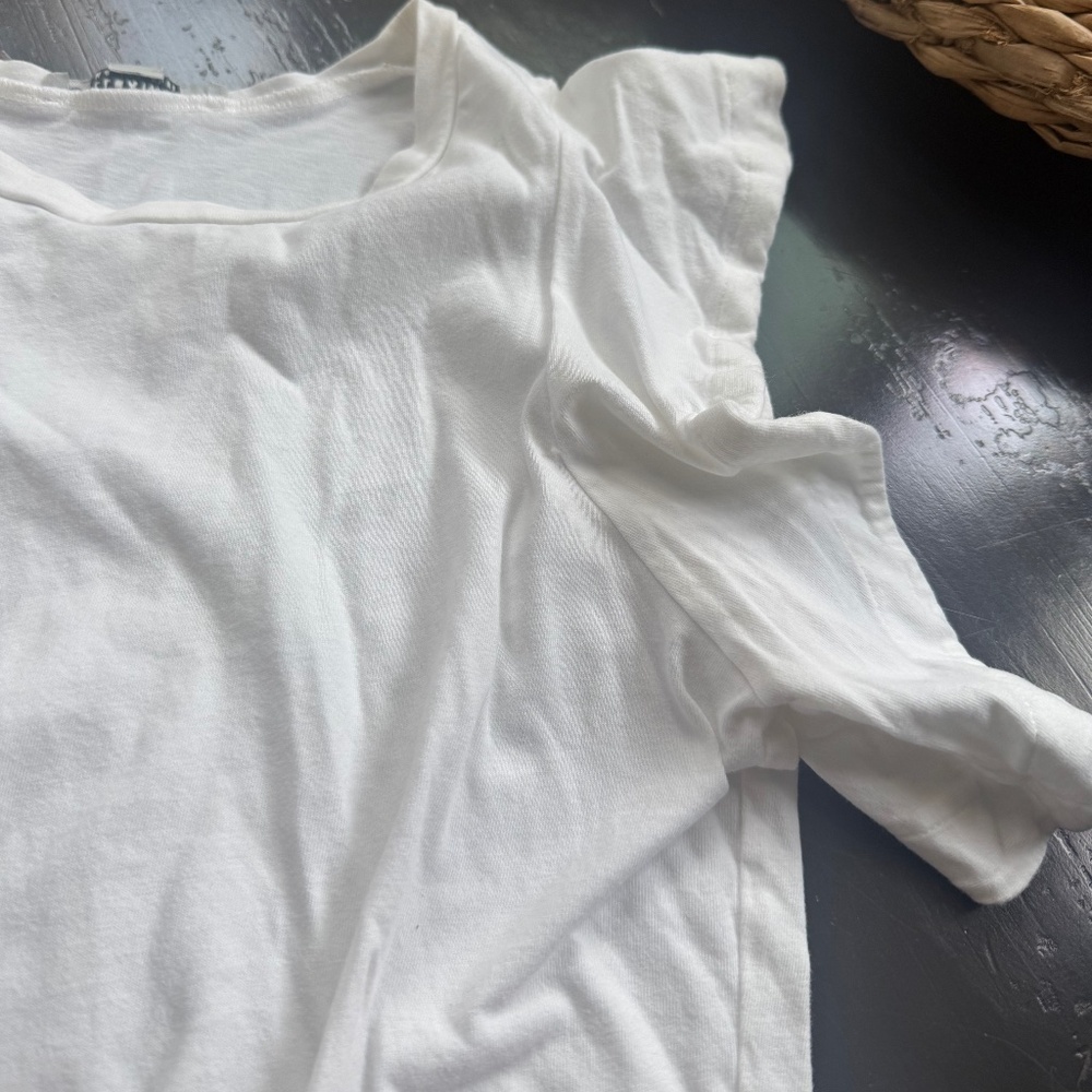 All saints White, tank with ruffled sleeve